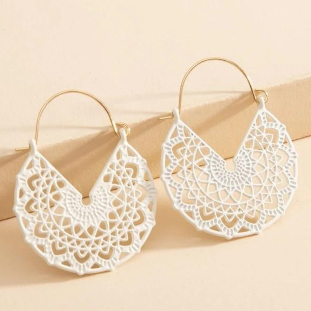 White Hoop Earrings Floral White Basket Hoops Cut out Dangle Earrings Scroll NWT - Picture 7 of 13